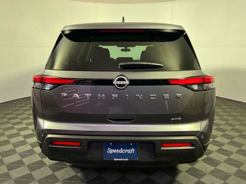 Used 2023 Nissan Pathfinder S image 6