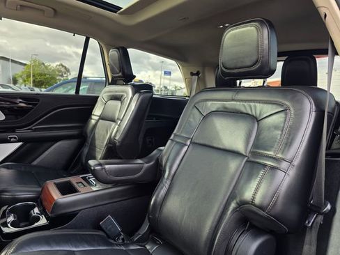 Used 2022 Lincoln Aviator Reserve w/ Equipment Group 201A AWD/4WD image 21