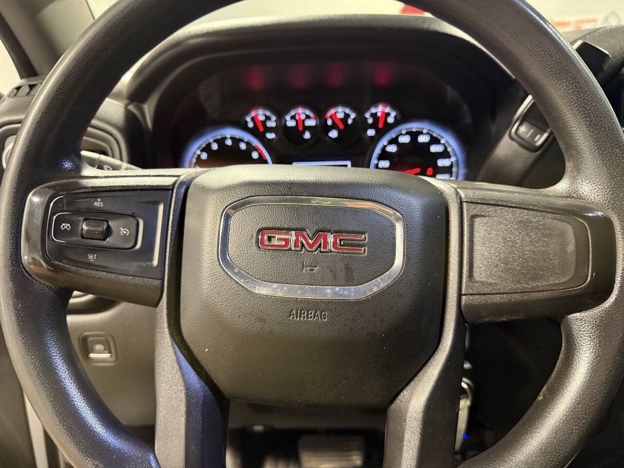 Used 2021 GMC Sierra 2500 4x4 Crew Cab w/ Fleet Convenience Package image 11