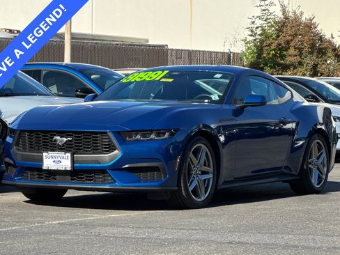 Used 2024 Ford Mustang Coupe image 8