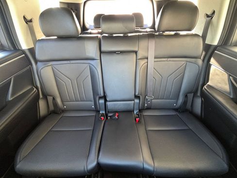 Used 2025 Hyundai Santa Fe SEL image 39