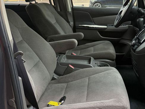 Used 2016 Honda Odyssey SE image 10