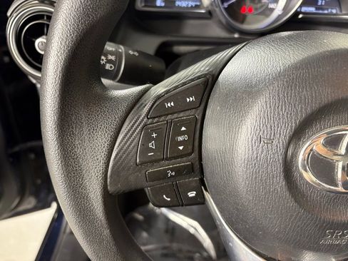 Used 2017 Toyota Yaris iA image 39