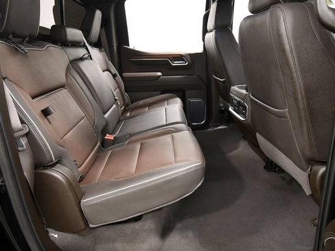 Used 2023 GMC Sierra 1500 Denali AWD/4WD image 18