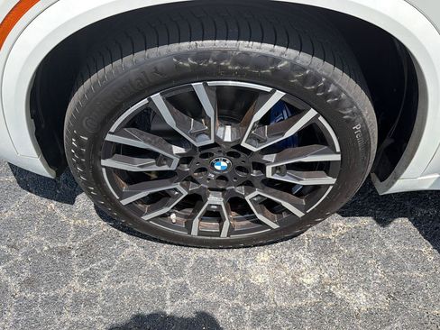 Used 2025 BMW X5 xDrive40i w/ M Sport Package AWD/4WD image 36