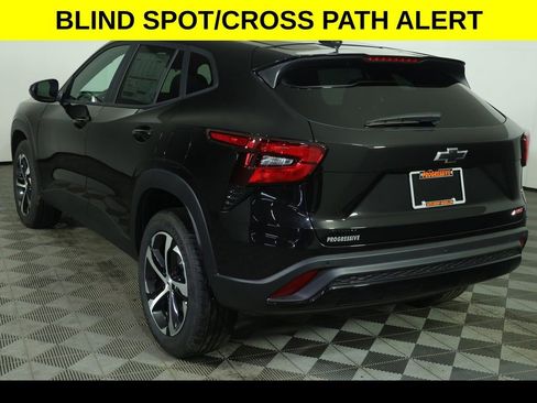 New 2026 Chevrolet Trax RS image 7