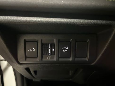 Used 2025 Subaru Outback Onyx Edition XT AWD/4WD image 25