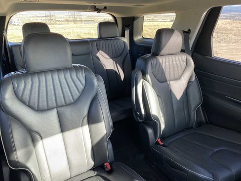 Used 2023 Hyundai Palisade Limited image 35