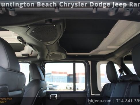Used 2025 Jeep Wrangler Unlimited Rubicon 4xe image 39