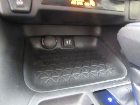Used 2019 Toyota RAV4 XLE w/ All Weather Liner Package AWD/4WD image 33