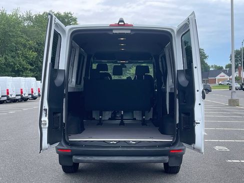 Used 2024 Mercedes-Benz Sprinter 2500 image 5