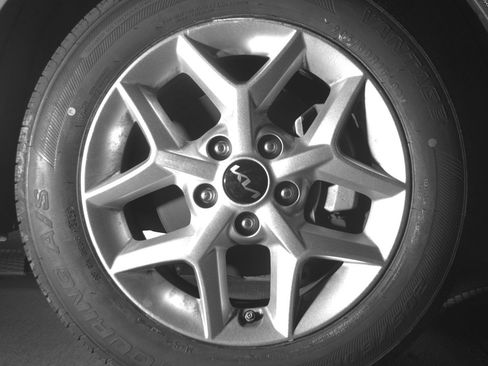 Used 2025 Kia Soul LX w/ LX Technology Package FWD image 13