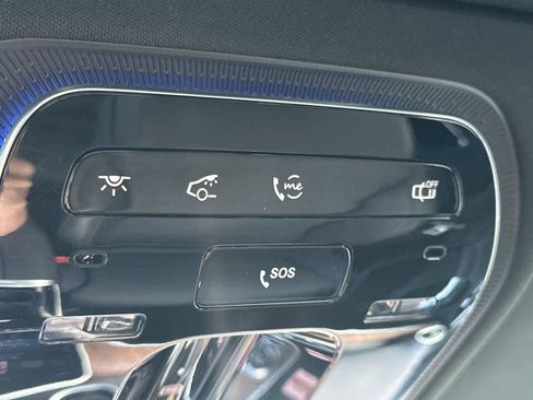 Used 2025 Mercedes-Benz C 300 Sedan image 23