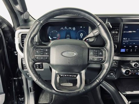 Used 2025 Ford F350 Platinum image 24
