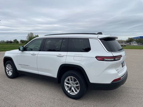 Used 2024 Jeep Grand Cherokee L Laredo AWD/4WD image 4