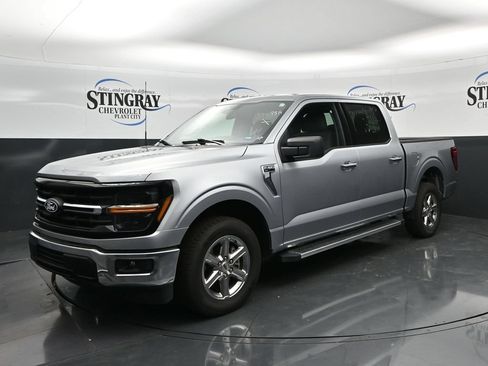Used 2025 Ford F150 XLT w/ Equipment Group 301A Standard RWD image 3