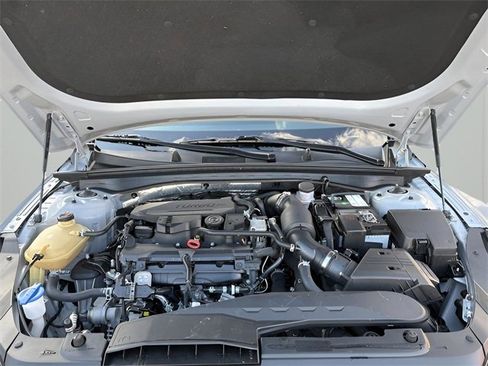 Used 2023 Kia K5 GT-Line image 10