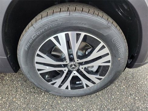 Certified 2026 Mercedes-Benz GLB 250 4MATIC image 18