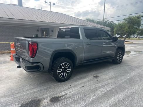 Used 2021 GMC Sierra 1500 AT4 w/ AT4 Premium Package AWD/4WD image 4