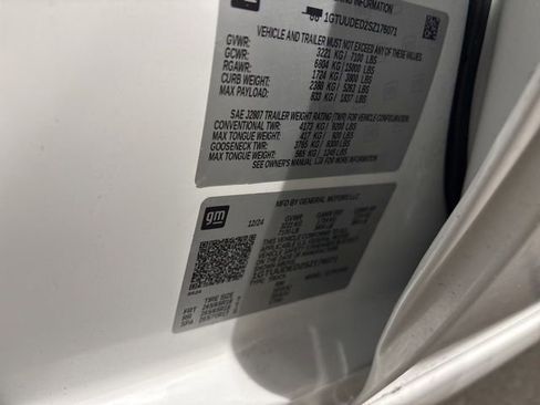 Used 2025 GMC Sierra 1500 SLT image 37