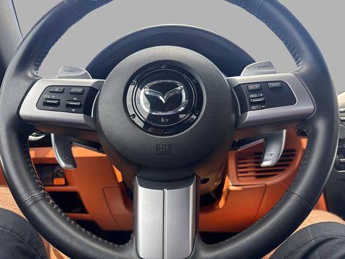 Used 2006 MAZDA MX-5 Miata Grand Touring w/ Appearance Pkg RWD image 34