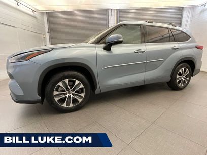 Used 2021 Toyota Highlander XLE
