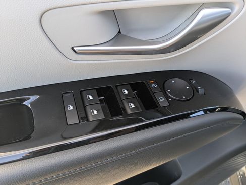 Certified 2025 Hyundai Tucson Limited image 31