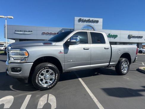 Used 2024 RAM 2500 Laramie AWD/4WD image 1
