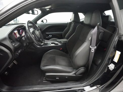 Used 2023 Dodge Challenger R/T w/ Plus Package image 7