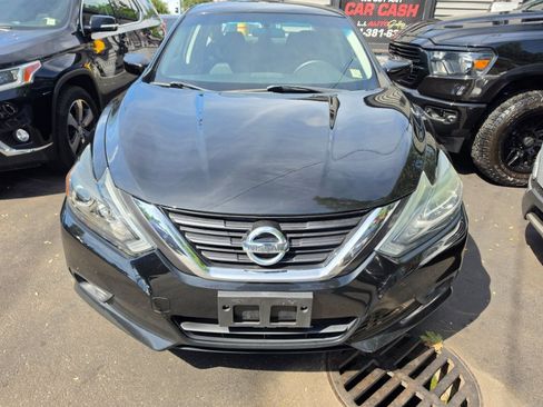 Used 2017 Nissan Altima 2.5 SR FWD image 6