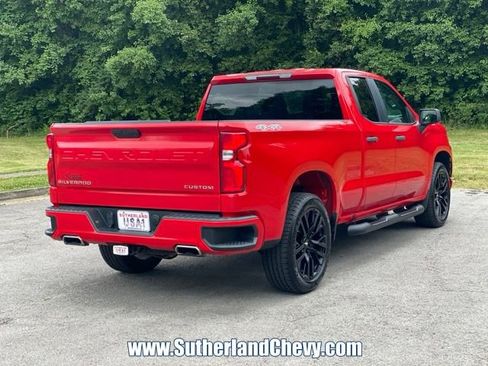 Used 2019 Chevrolet Silverado 1500 Custom w/ Custom Convenience Package AWD/4WD image 7