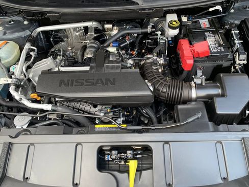 Used 2025 Nissan Rogue S FWD image 26