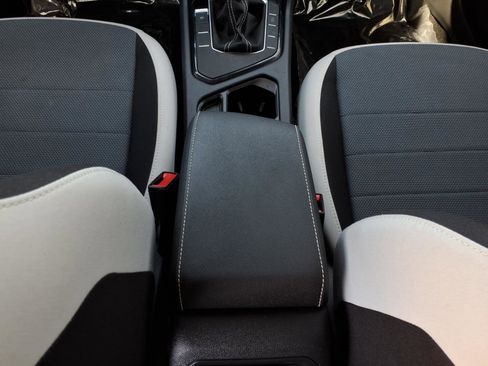 Certified 2025 Volkswagen Taos S image 24