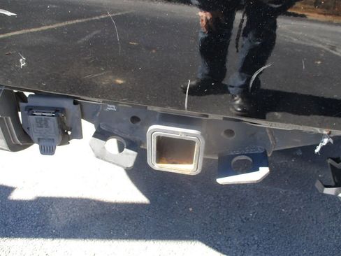 Used 2022 Nissan Armada SL image 10