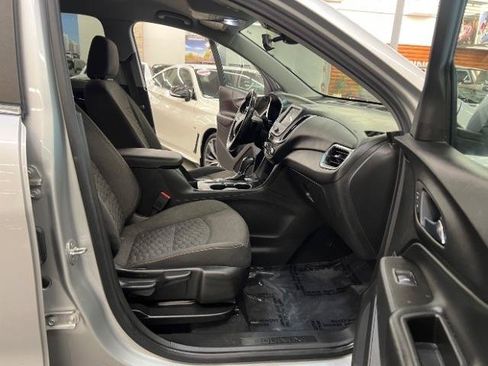 Used 2021 Chevrolet Equinox LT w/ Driver Convenience Package AWD/4WD image 30