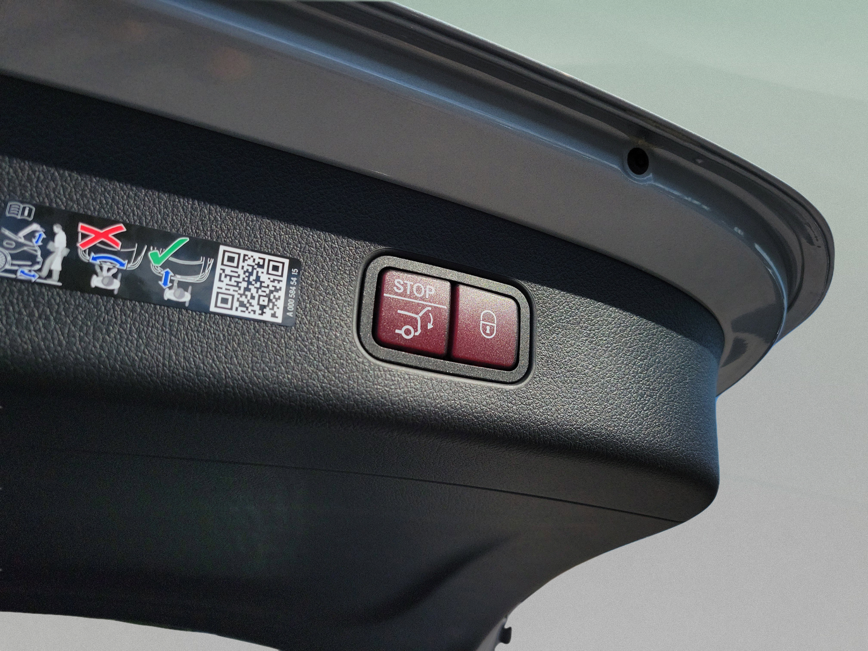Certified 2026 Mercedes-Benz GLC 300 image 6