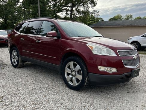 Used 2011 Chevrolet Traverse LTZ AWD/4WD image 2