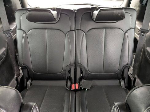 Used 2024 Jeep Grand Cherokee L Limited w/ Luxury Tech Group II image 32