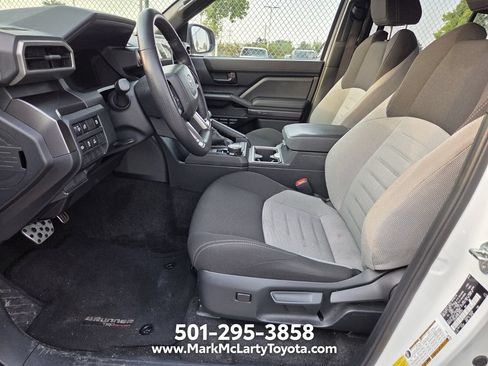 Used 2025 Toyota 4Runner TRD Sport AWD/4WD image 6