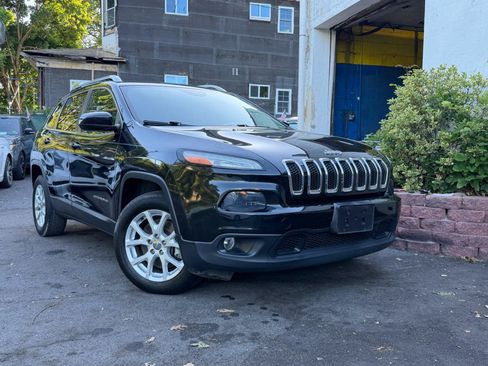 Used 2014 Jeep Cherokee Latitude w/ Comfort/Convenience Group FWD image 13