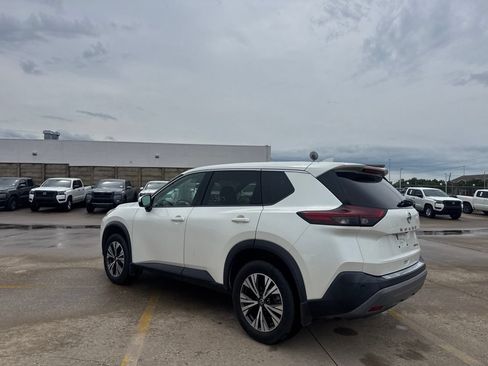 Used 2021 Nissan Rogue SV AWD/4WD image 15