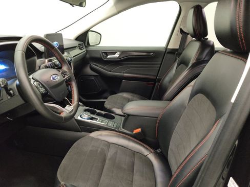 Used 2021 Ford Escape SEL w/ SEL Stealth AWD Package image 17