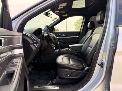 Used 2017 Ford Explorer Sport AWD/4WD image 10