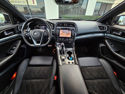 Used 2023 Nissan Maxima SR w/ Sport Mat Group image 17