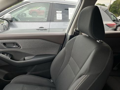 Used 2023 Nissan Rogue S AWD/4WD image 22