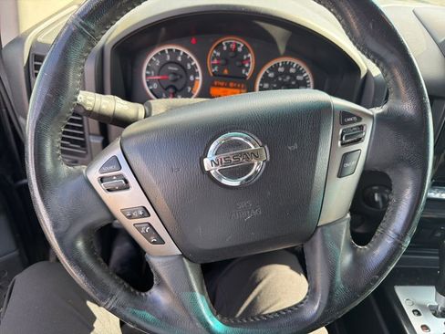 Used 2014 Nissan Titan SV w/ SV Value Truck Package AWD/4WD image 19
