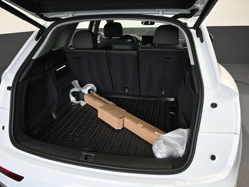 Used 2023 Audi Q5 2.0T Premium Plus AWD/4WD image 18