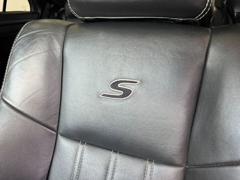 Used 2014 Chrysler 300 S w/ Luxury Group image 71