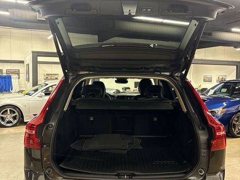 Used 2024 Volvo XC60 B5 Core w/ Climate Package image 51