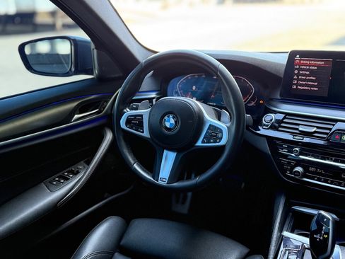 Used 2022 BMW 530i w/ M Sport Package RWD image 19